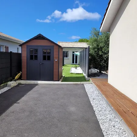 Petite Maison Neuve Proche Du *