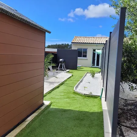 Petite Maison Neuve Proche Du